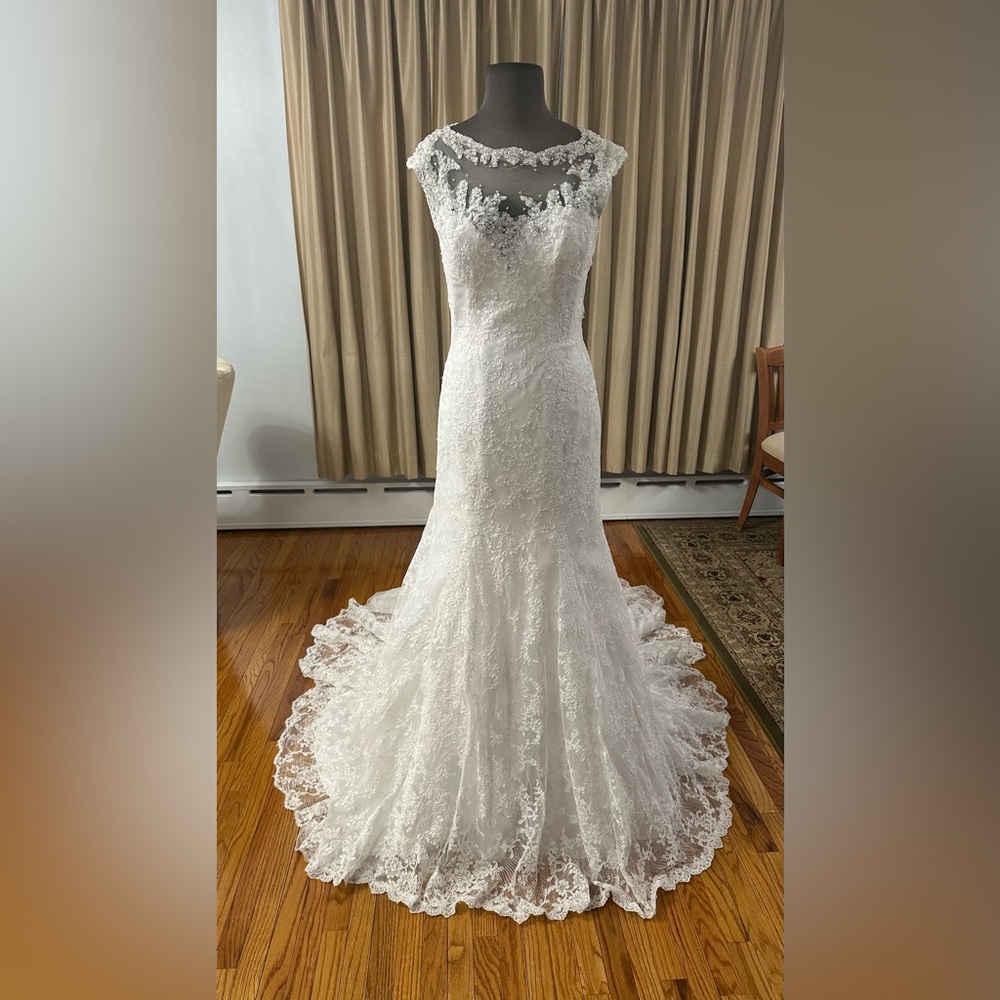 Mary's Bridal Elegant White Lace Wedding Dress
